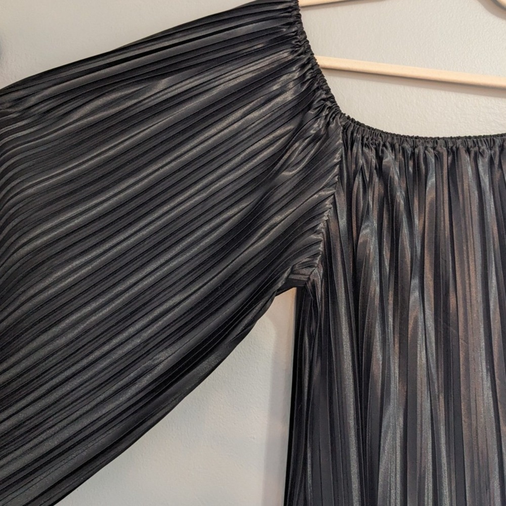 Petal + Pup Black Plisse Maxi Dress Square Neck Bell Sleeve Pleated Gown Large